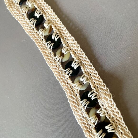 Unique crochet bracelet, Handmade button bracelet - Picture 4 of 6